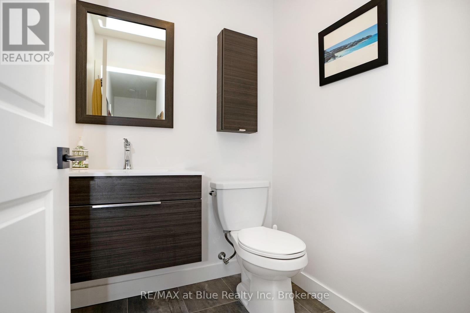 206 - 21 Beckwith Lane, Blue Mountains, Ontario  L9Y 3B6 - Photo 22 - X12210251
