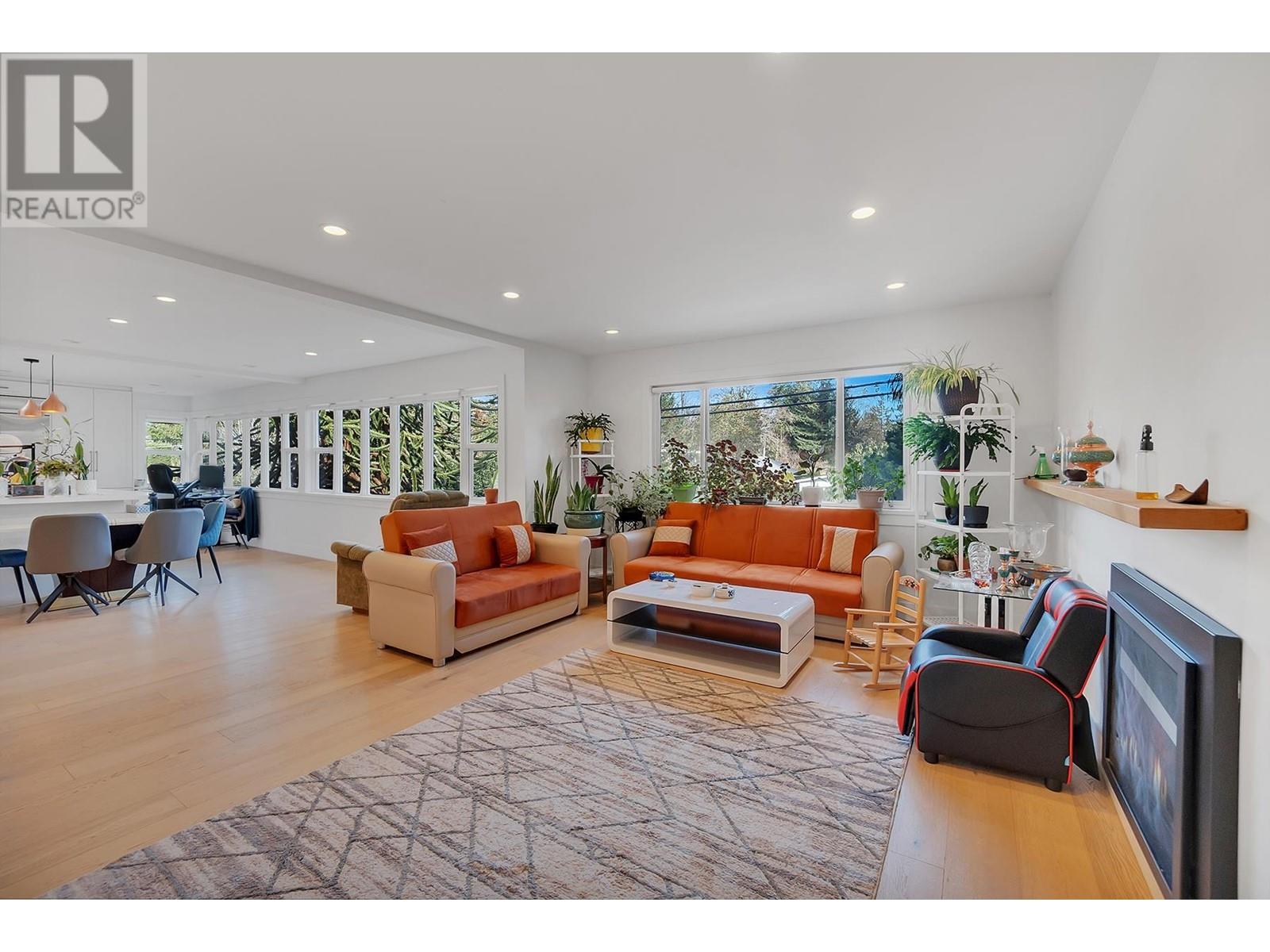 2505 William Avenue, North Vancouver, British Columbia  V7K 1Z2 - Photo 10 - R3013567