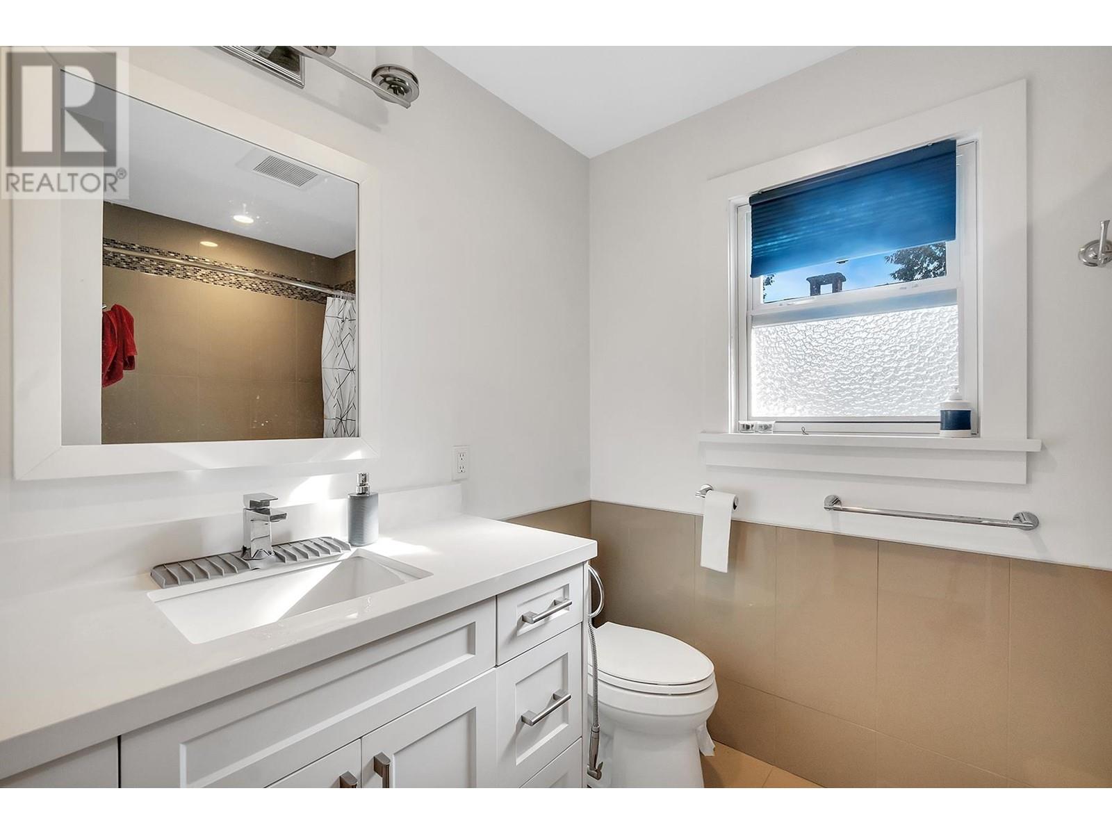 2505 William Avenue, North Vancouver, British Columbia  V7K 1Z2 - Photo 32 - R3013567