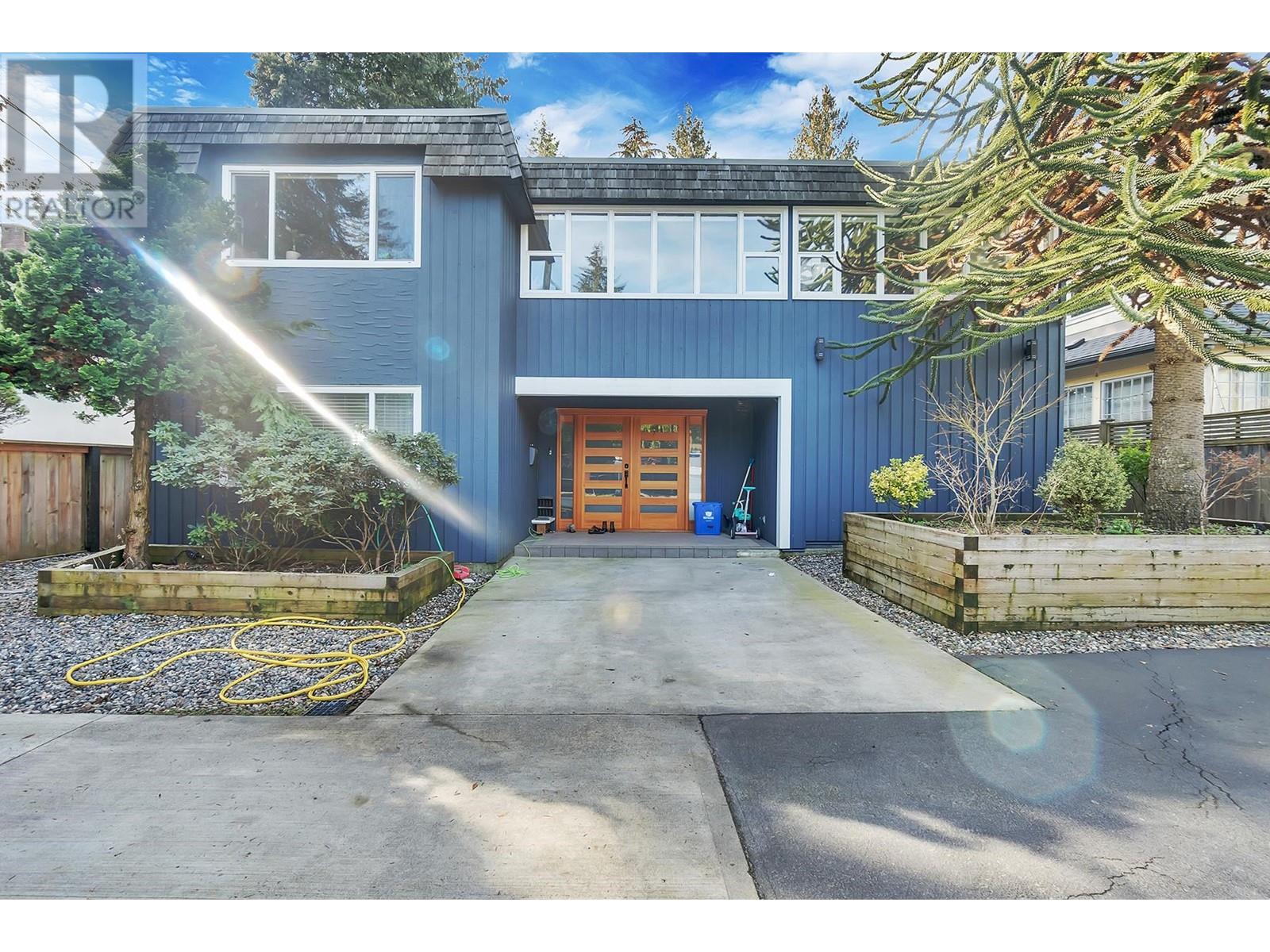 2505 William Avenue, North Vancouver, British Columbia  V7K 1Z2 - Photo 8 - R3013567