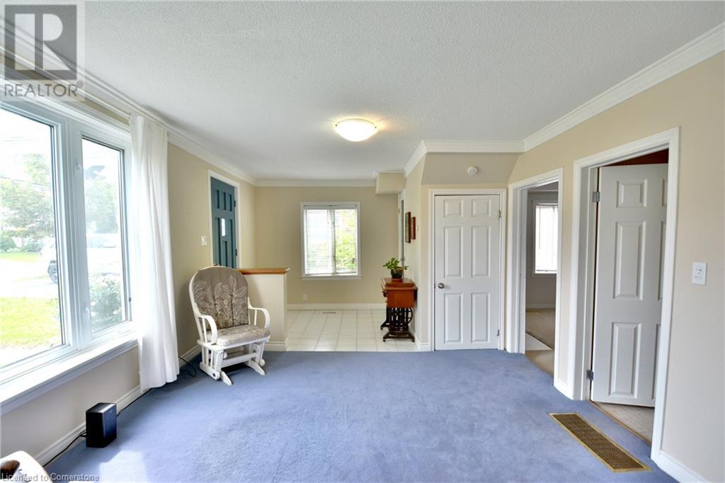 46 Sutherland Street E, Caledonia, Ontario  N3W 1C1 - Photo 4 - 40737750