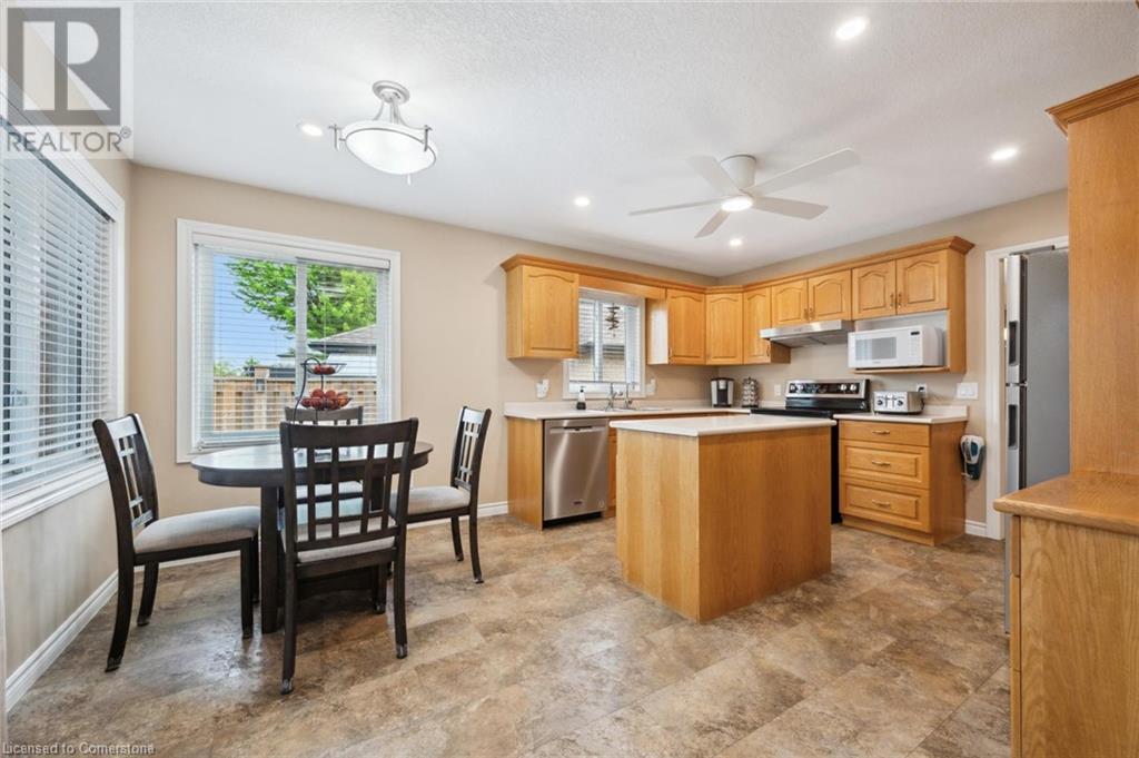 916 Keewatin Place, Kitchener, Ontario  N2B 3W4 - Photo 9 - 40739602
