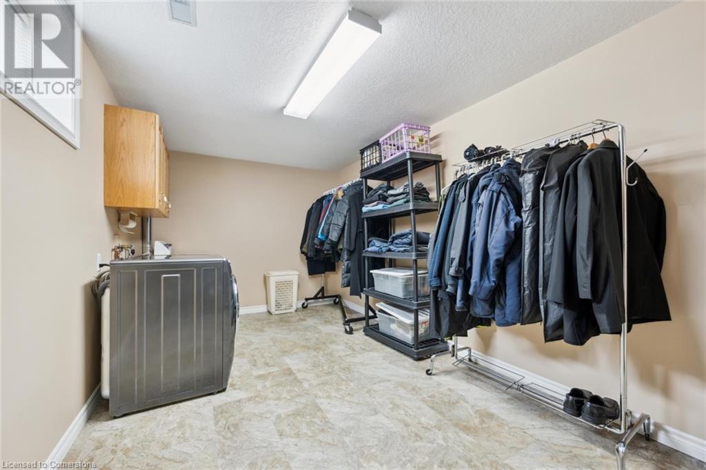 916 Keewatin Place, Kitchener, Ontario  N2B 3W4 - Photo 27 - 40739602