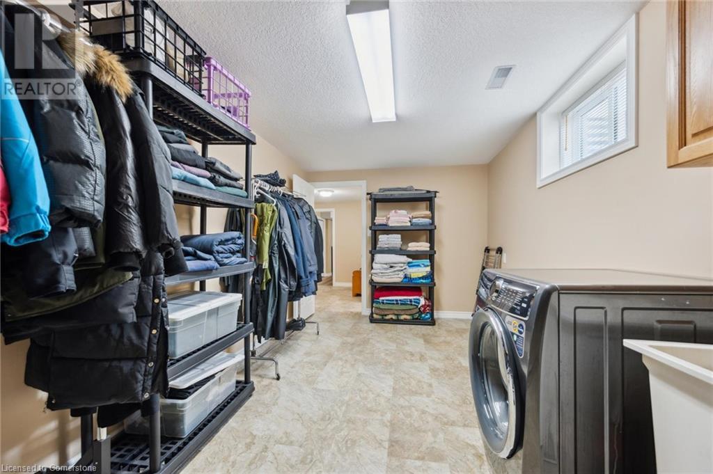 916 Keewatin Place, Kitchener, Ontario  N2B 3W4 - Photo 28 - 40739602