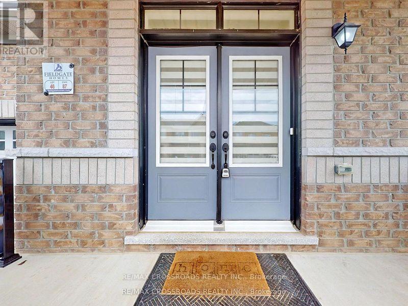 87 Conarty Crescent, Whitby, Ontario  L1P 2A9 - Photo 3 - E12210120