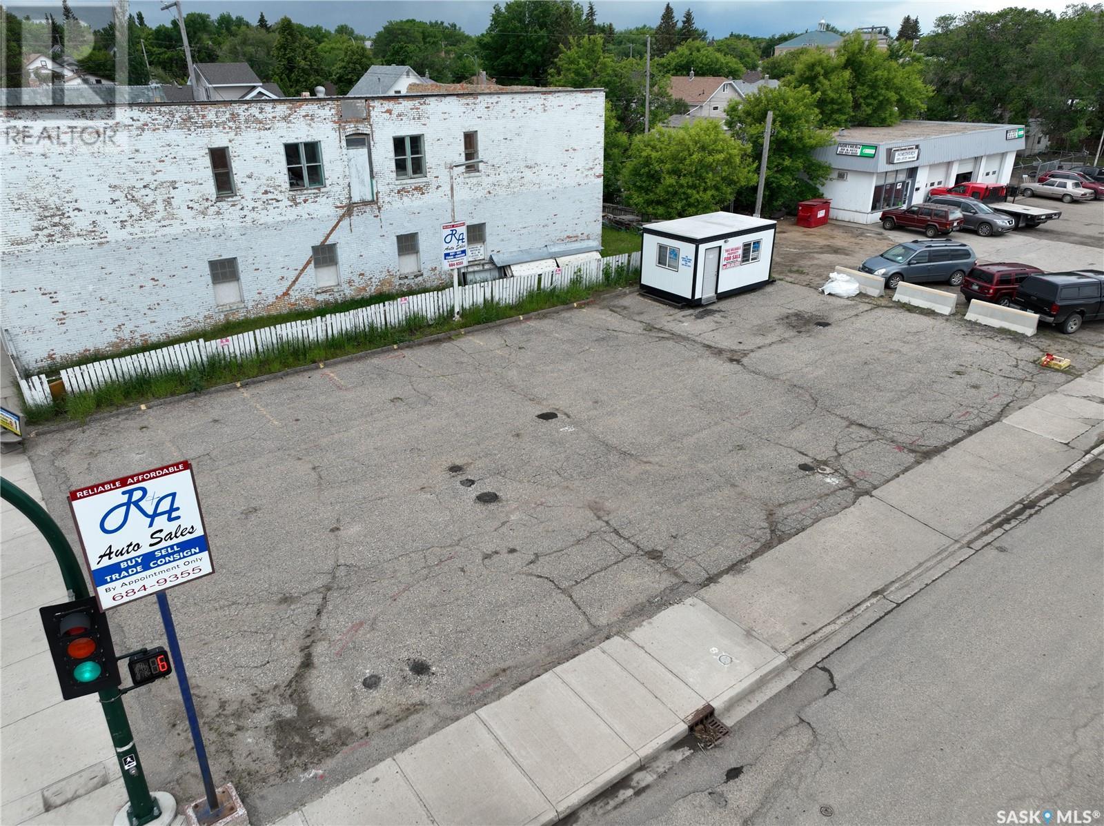 401 Lillooet Street W, Moose Jaw, Saskatchewan  S6H 4Y5 - Photo 5 - SK008939