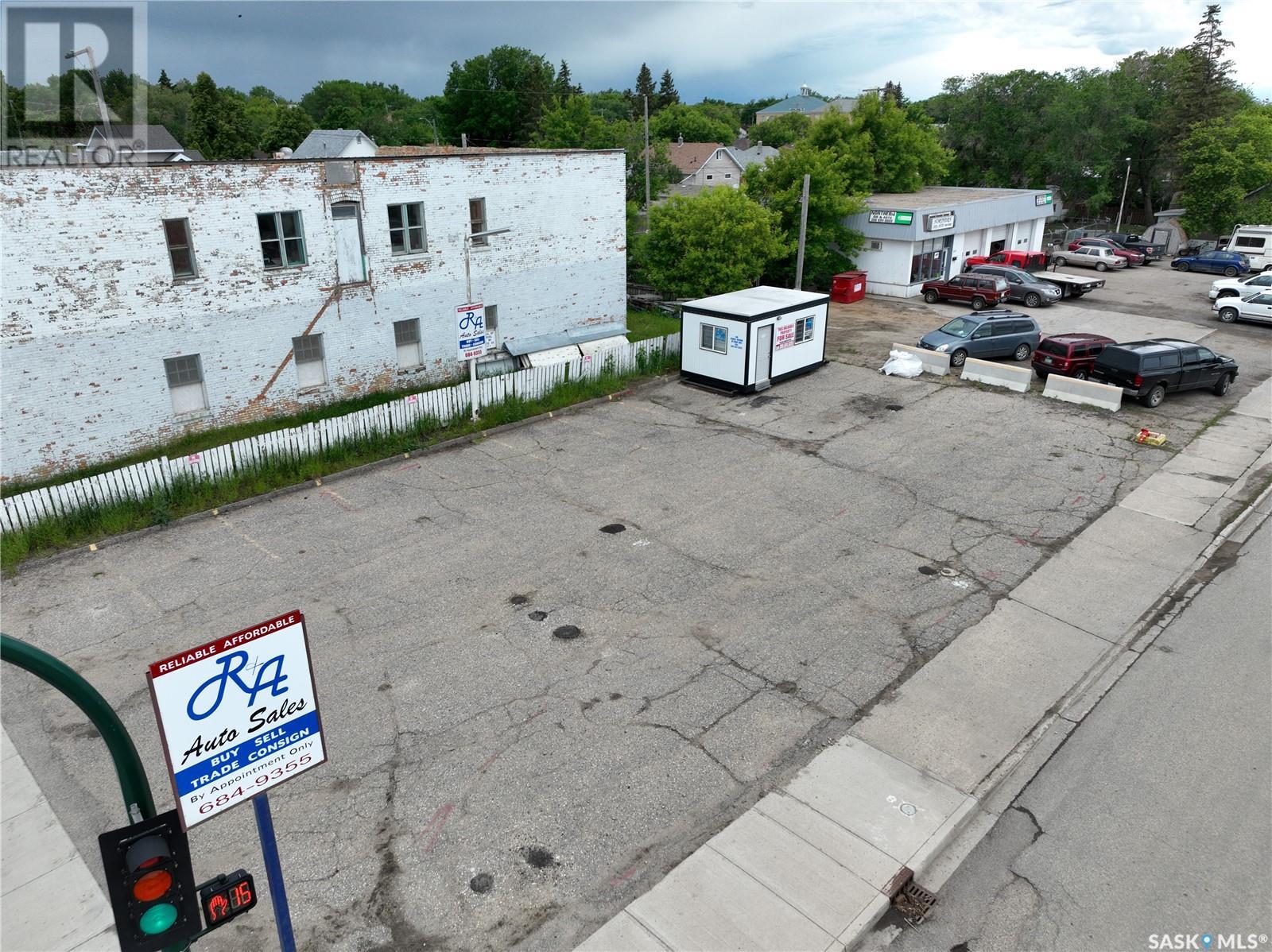 401 Lillooet Street W, Moose Jaw, Saskatchewan  S6H 4Y5 - Photo 4 - SK008939