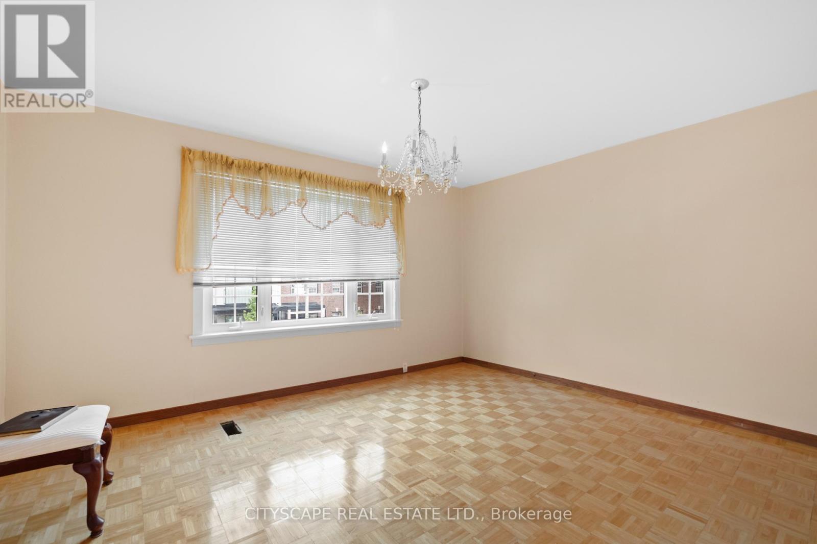 92 Bellwoods Avenue, Toronto, Ontario  M6J 2P4 - Photo 31 - C12187008