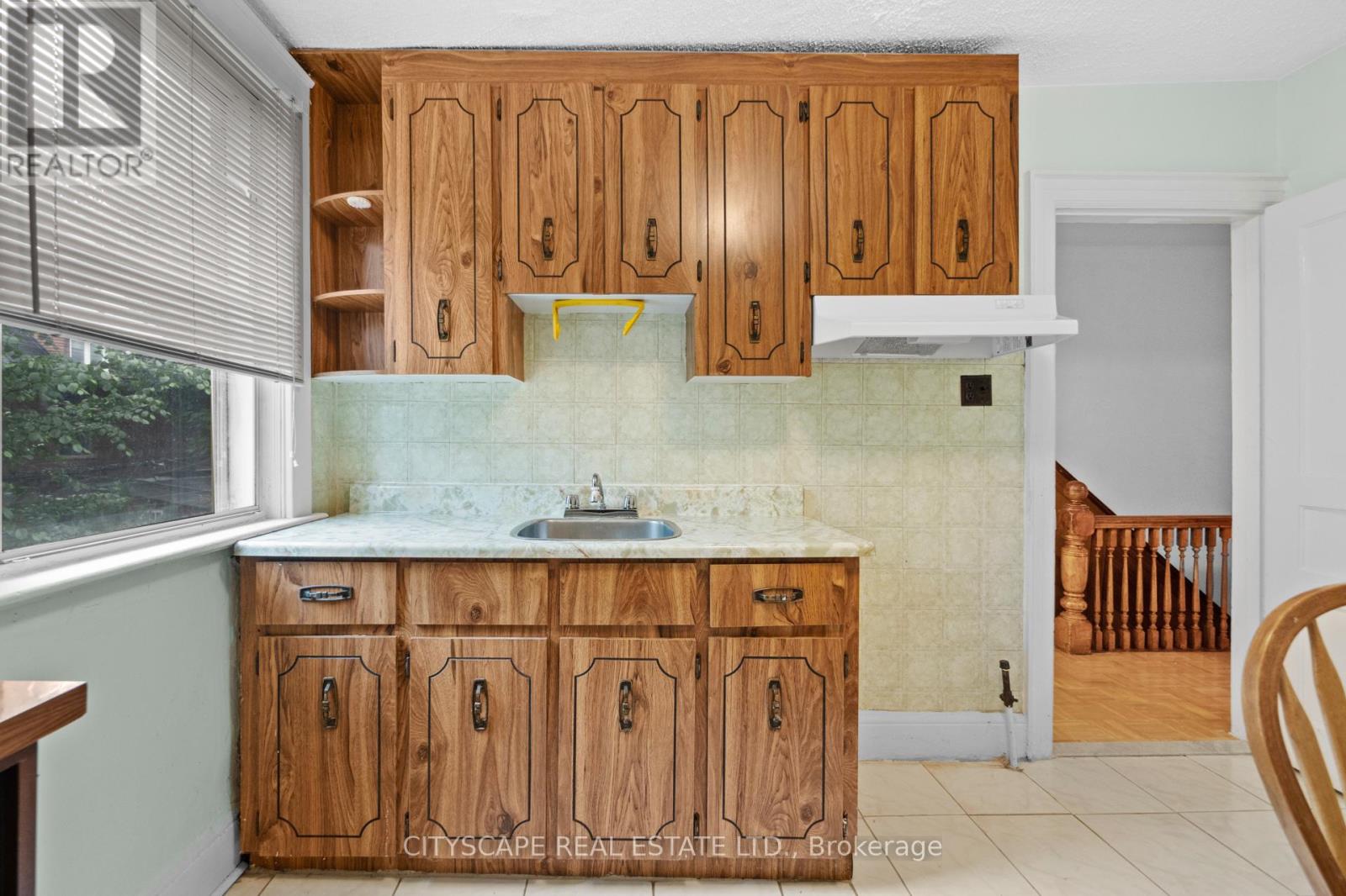 92 Bellwoods Avenue, Toronto, Ontario  M6J 2P4 - Photo 27 - C12187008
