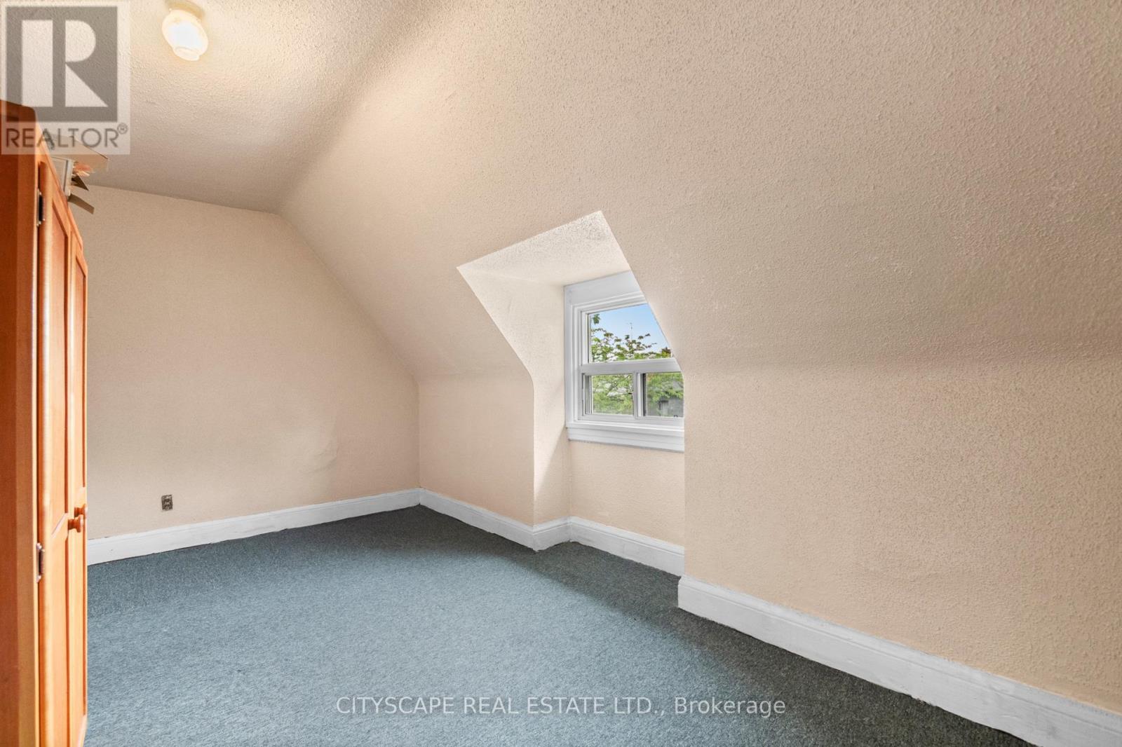 92 Bellwoods Avenue, Toronto, Ontario  M6J 2P4 - Photo 34 - C12187008