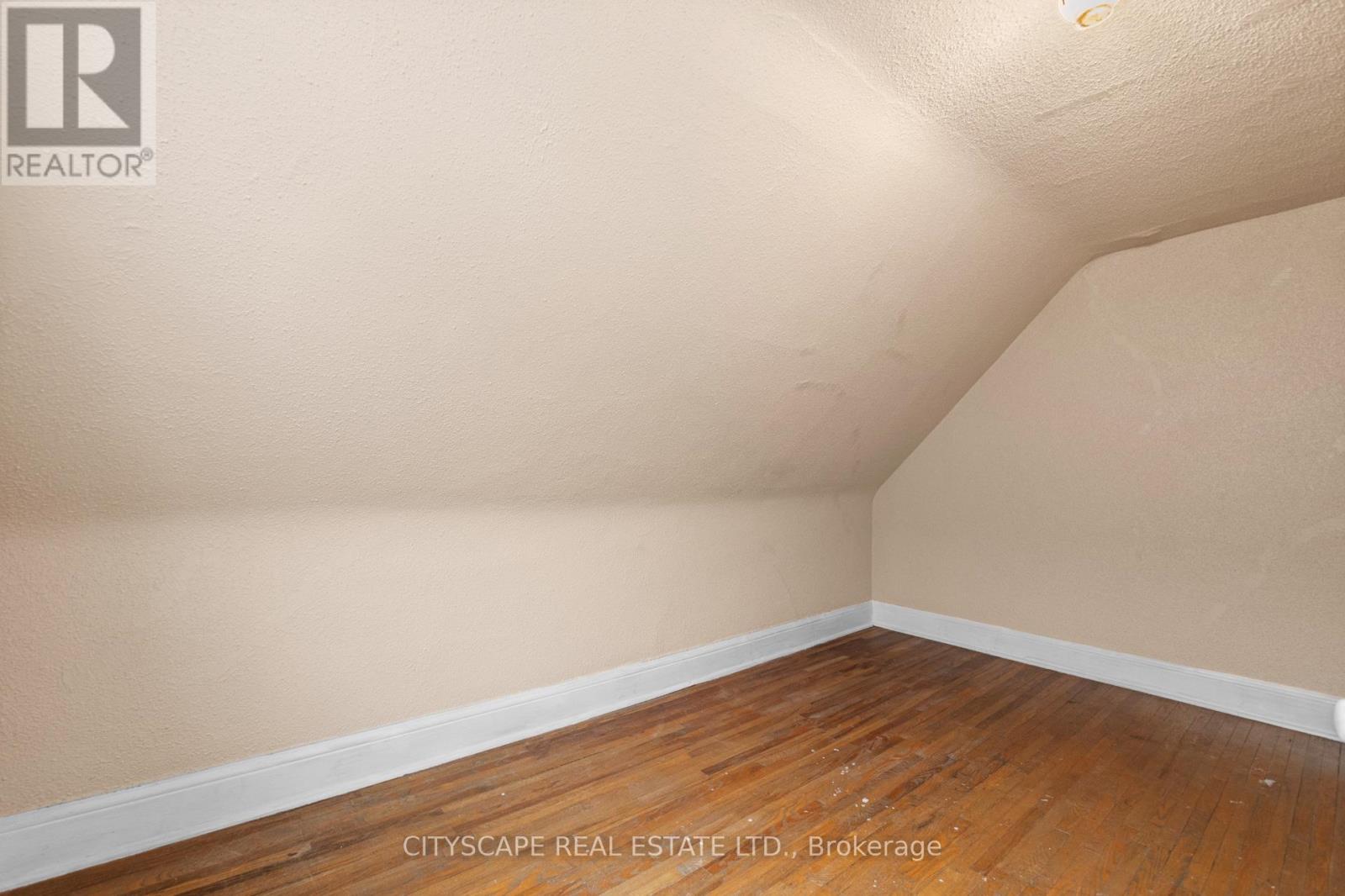 92 Bellwoods Avenue, Toronto, Ontario  M6J 2P4 - Photo 36 - C12187008