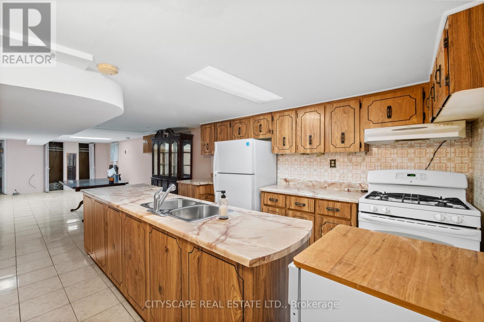 92 Bellwoods Avenue, Toronto, Ontario  M6J 2P4 - Photo 44 - C12187008