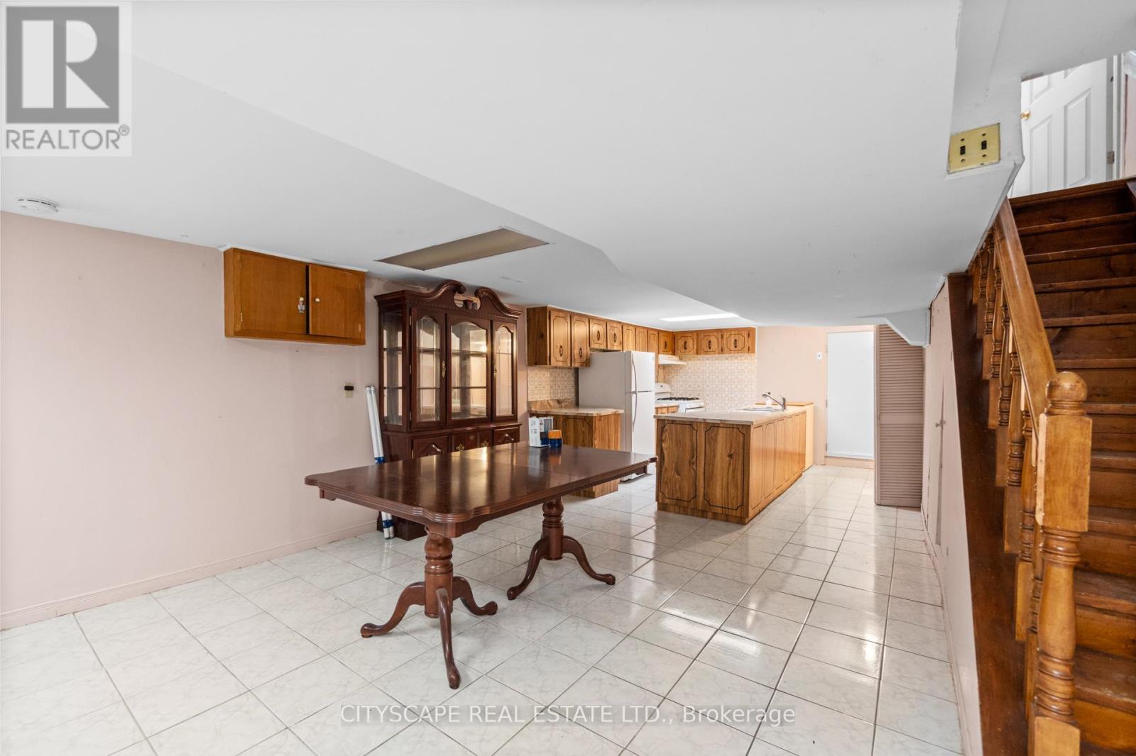 92 Bellwoods Avenue, Toronto, Ontario  M6J 2P4 - Photo 41 - C12187008