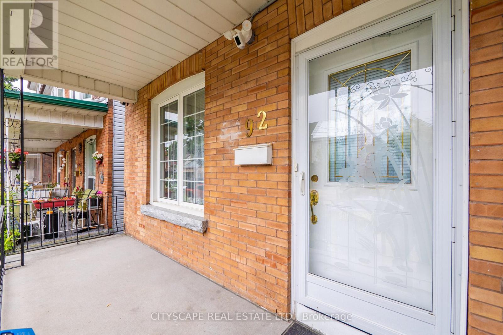 92 Bellwoods Avenue, Toronto, Ontario  M6J 2P4 - Photo 5 - C12187008