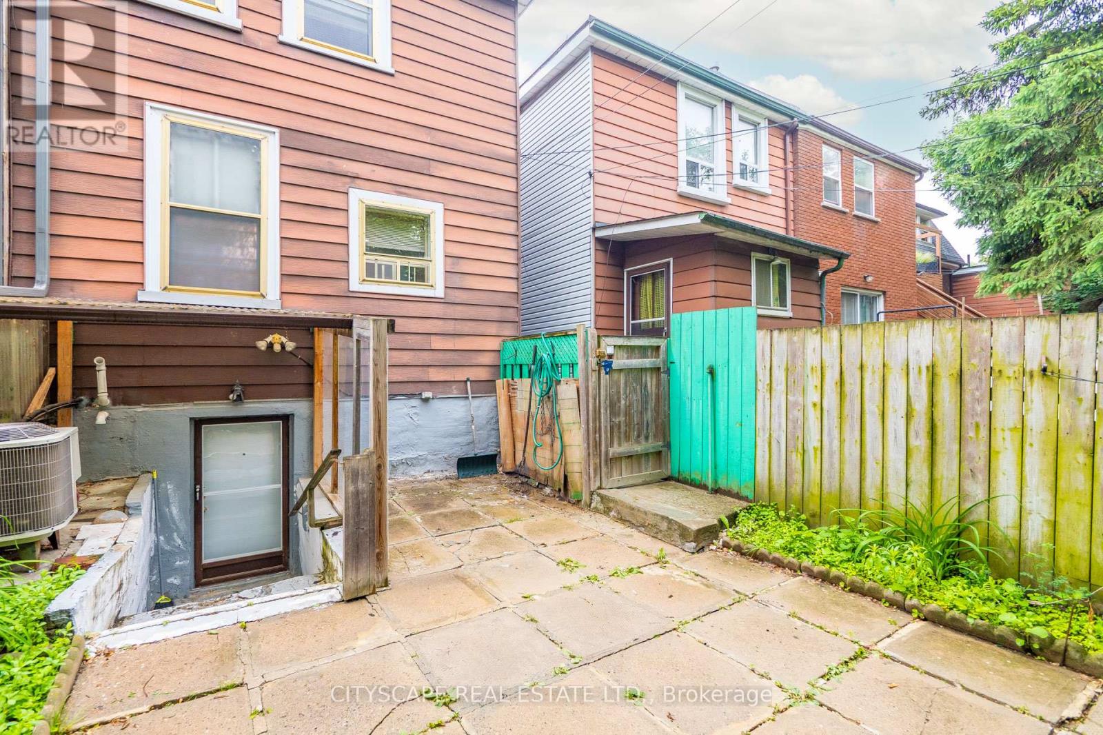 92 Bellwoods Avenue, Toronto, Ontario  M6J 2P4 - Photo 48 - C12187008