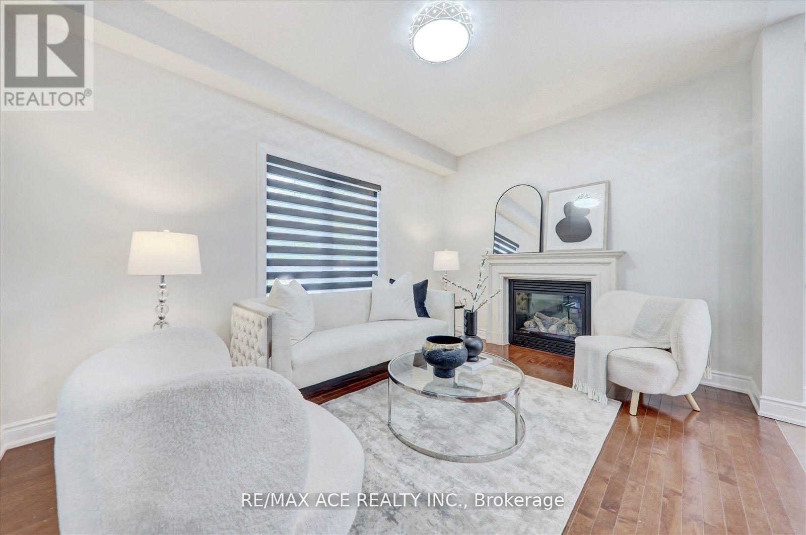 1 Goldthread Terrace, Toronto, Ontario  M3H 0B8 - Photo 12 - C12199659