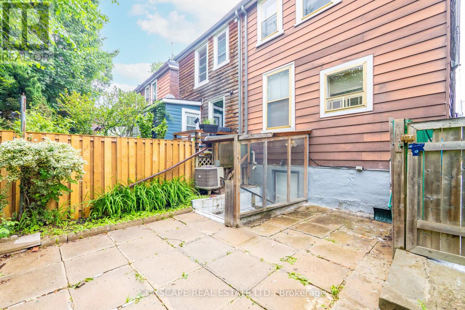 92 Bellwoods Avenue, Toronto, Ontario  M6J 2P4 - Photo 49 - C12187008