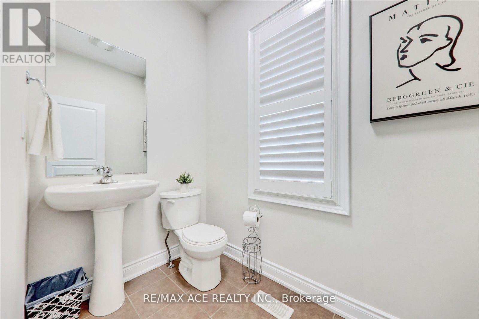 1 Goldthread Terrace, Toronto, Ontario  M3H 0B8 - Photo 20 - C12199659