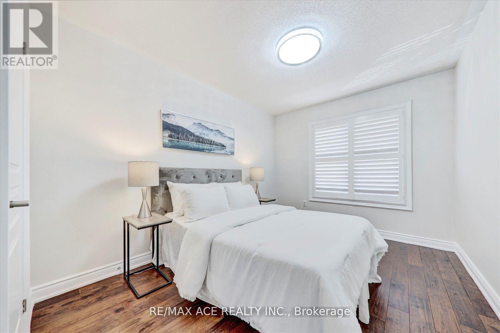 1 Goldthread Terrace, Toronto, Ontario  M3H 0B8 - Photo 31 - C12199659