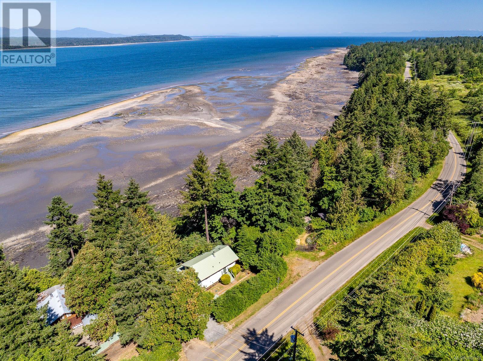 3845 Shingle Spit Rd, Hornby Island, British Columbia  V0R 1Z0 - Photo 2 - 1002323