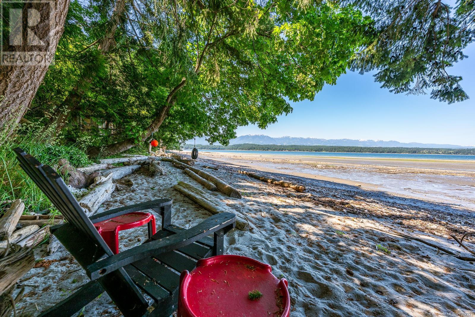 3845 Shingle Spit Rd, Hornby Island, British Columbia  V0R 1Z0 - Photo 40 - 1002323