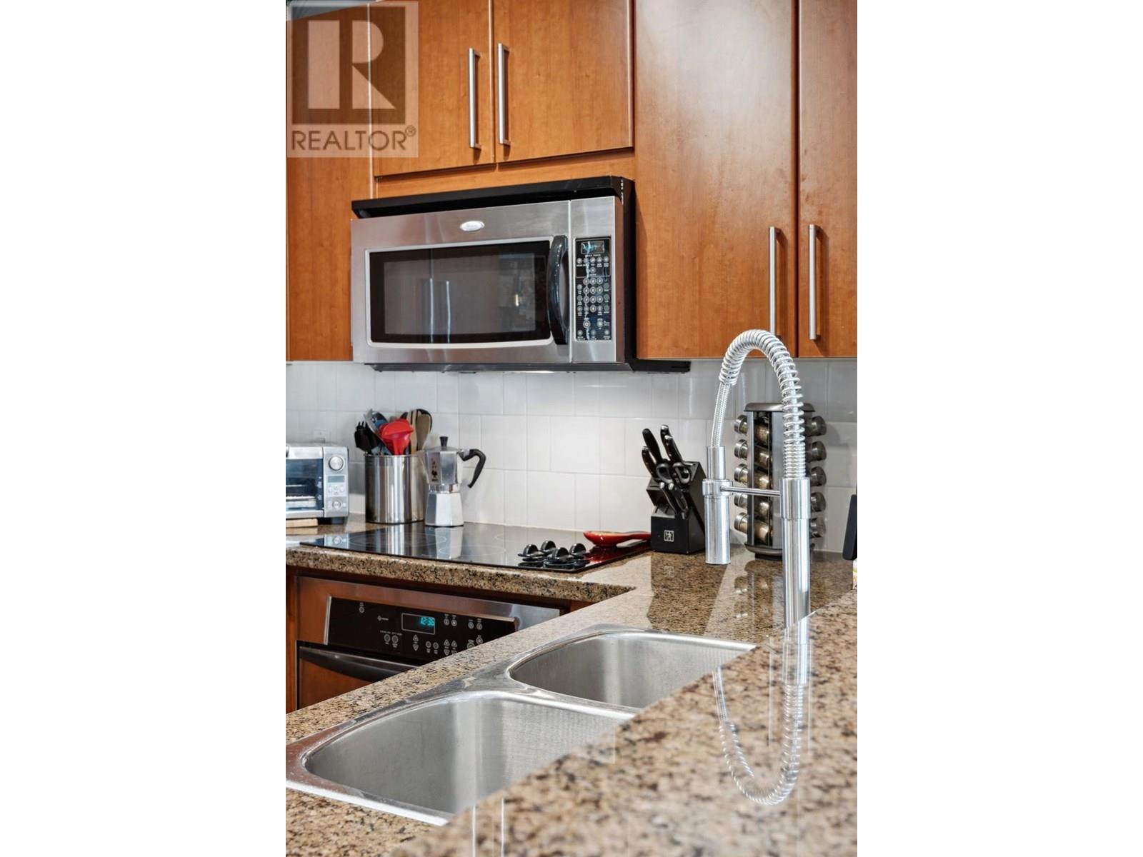 1401 15 E Royal Avenue, New Westminster, British Columbia  V3L 0A9 - Photo 15 - R3013582