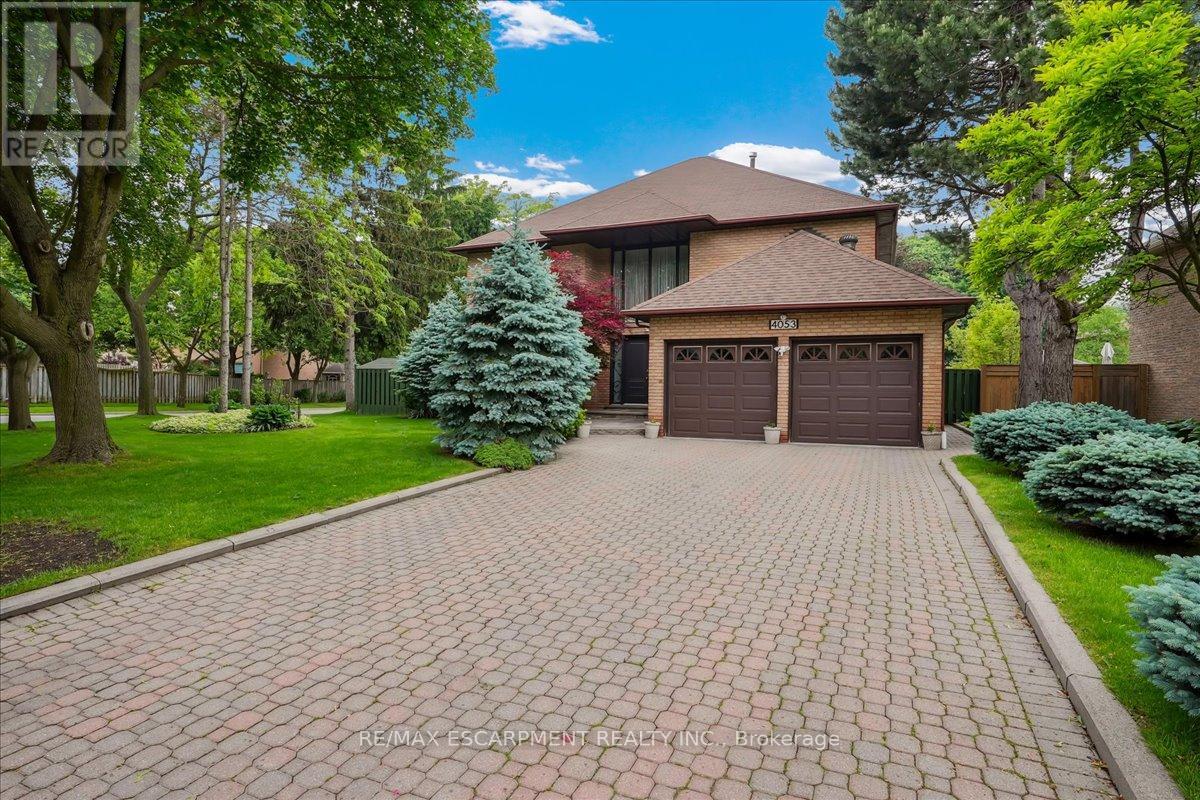 4053 Cabot Trail, Mississauga (Erin Mills), Ontario  L5L 3K2 - Photo 36 - W12093609