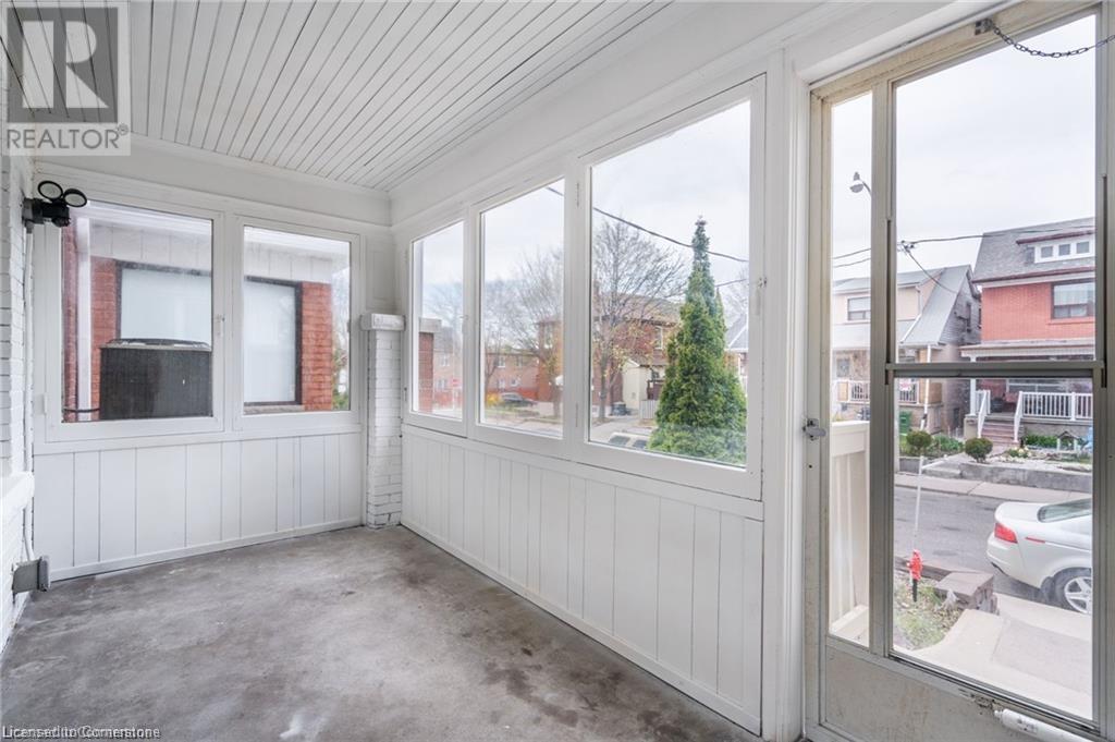 135 Hope Street, Toronto, Ontario  M6E 1K2 - Photo 4 - 40738993