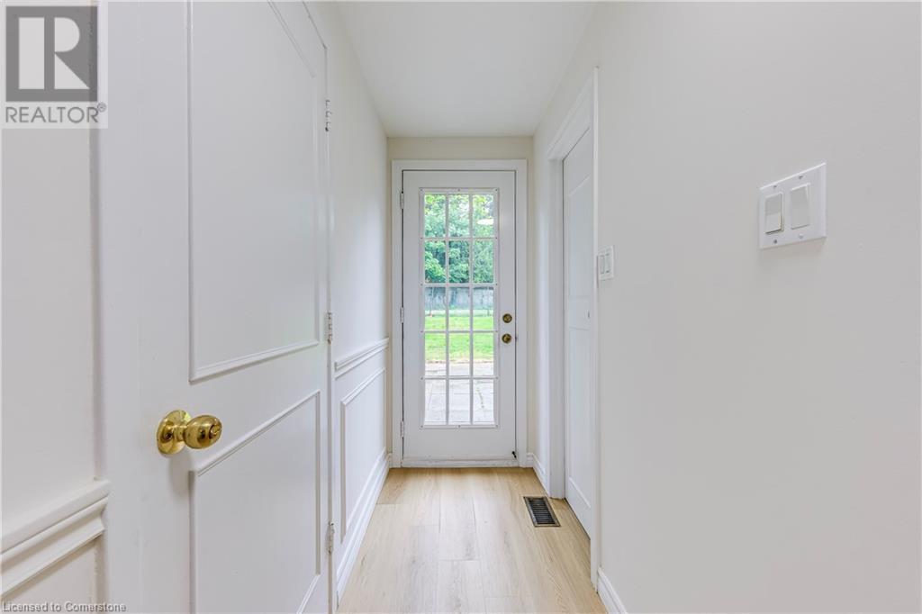 564 Dynes Road, Burlington, Ontario  L7N 2V2 - Photo 17 - 40739502