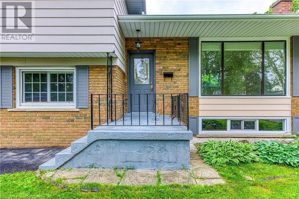 564 Dynes Road, Burlington, Ontario  L7N 2V2 - Photo 2 - 40739502