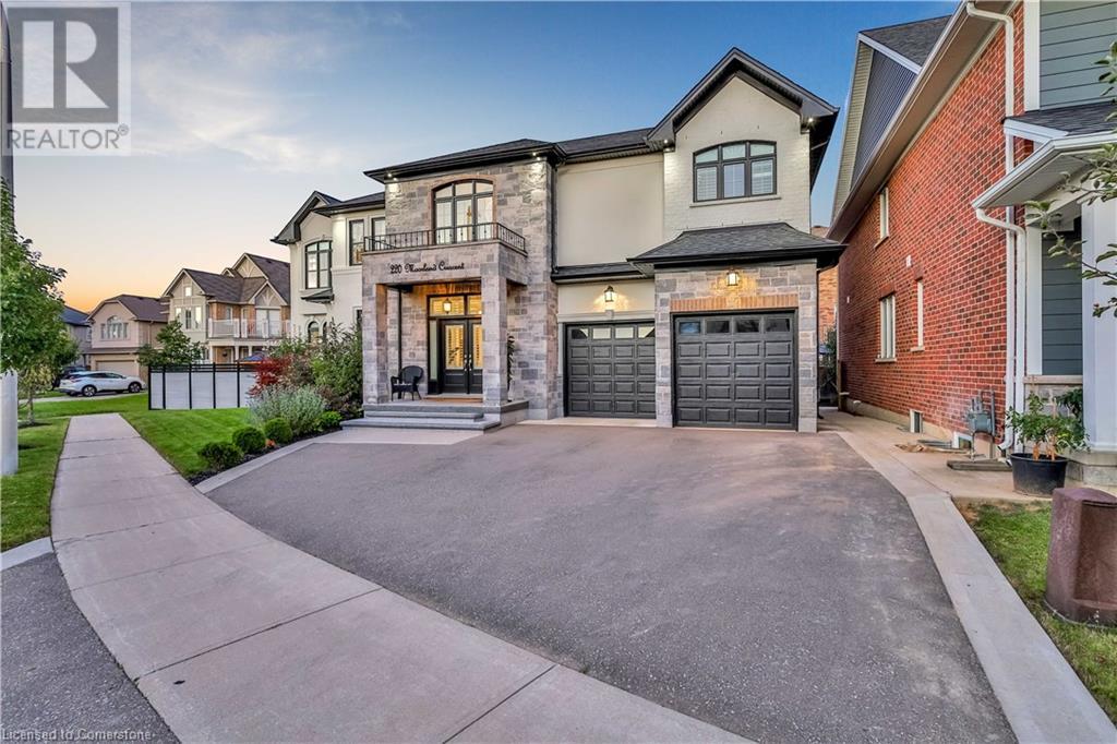Property at 220 MOORLAND Crescent image 3