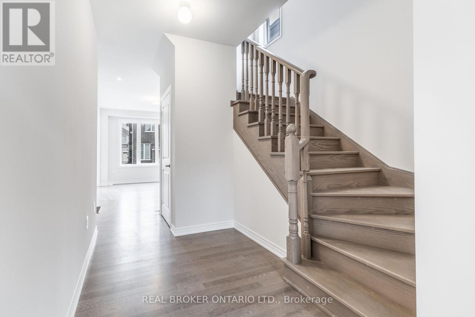 763 Apple Terrace, Milton (Cb Cobban), Ontario  L9E 2C3 - Photo 8 - W12209990