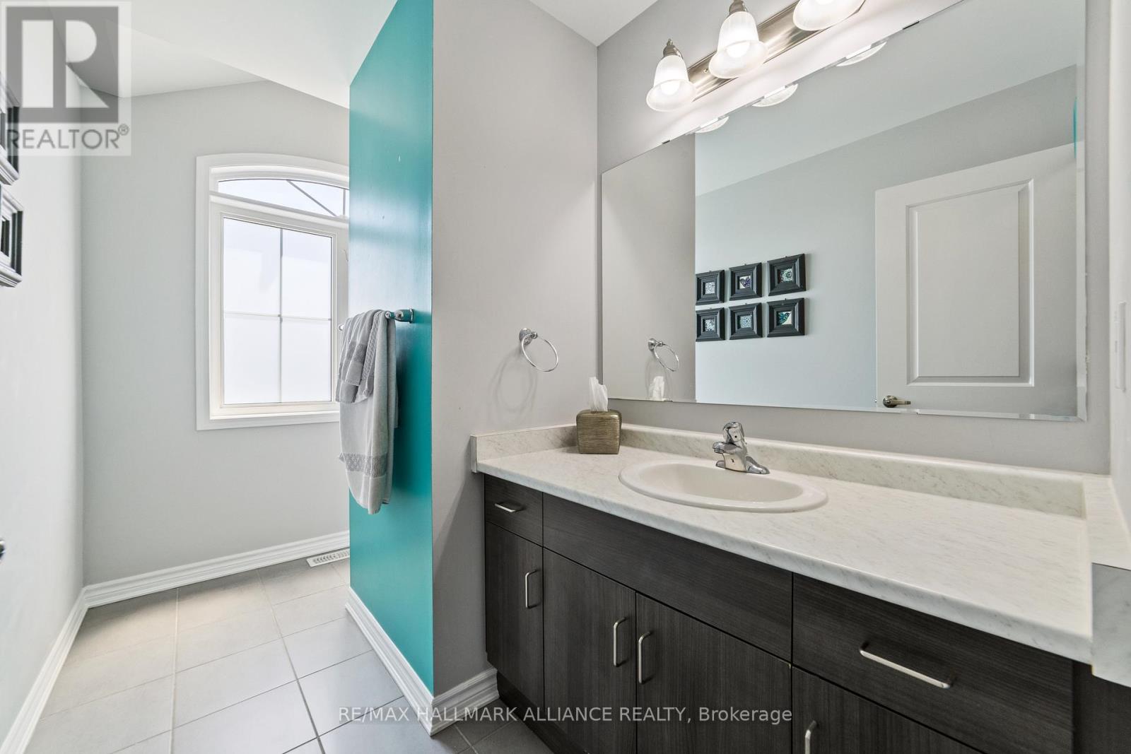 569 Langholm Street, Milton, Ontario  L9T 9A1 - Photo 17 - W12210001