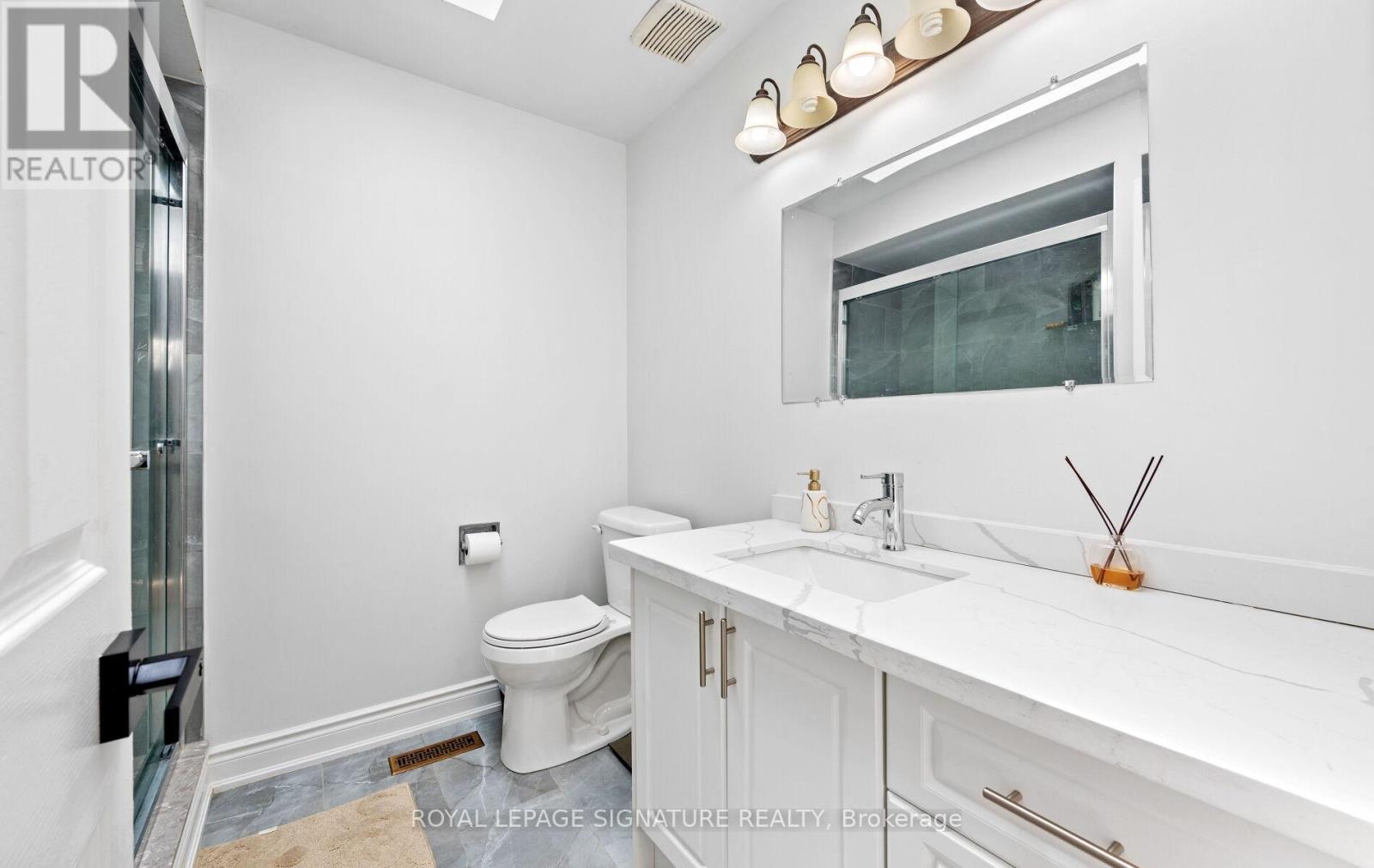 6 Nipigon Court, Brampton (Westgate), Ontario  L6S 5T5 - Photo 26 - W12210006