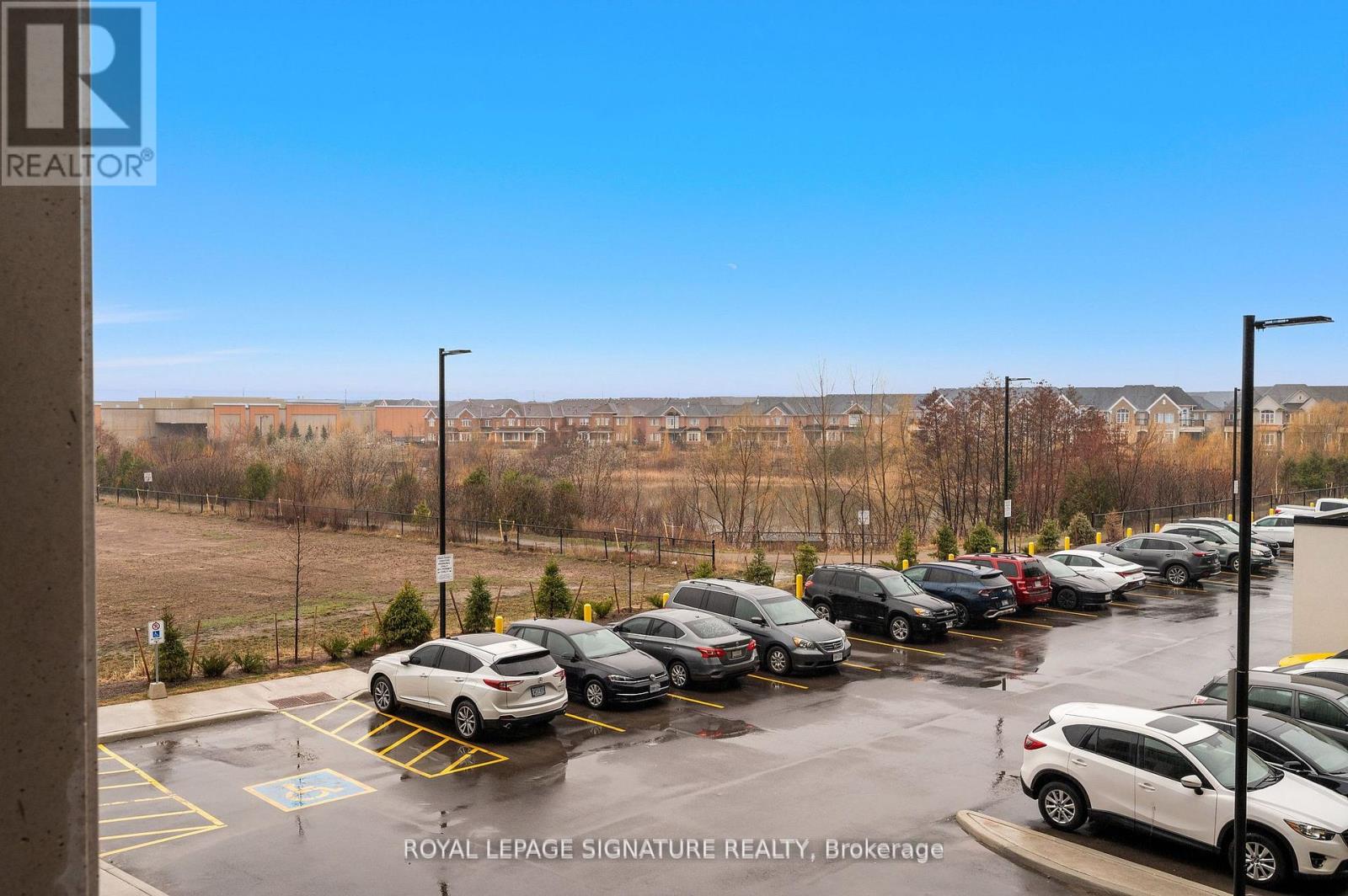 239 - 405 Dundas Street W, Oakville, Ontario  L6M 5P9 - Photo 13 - W12210013