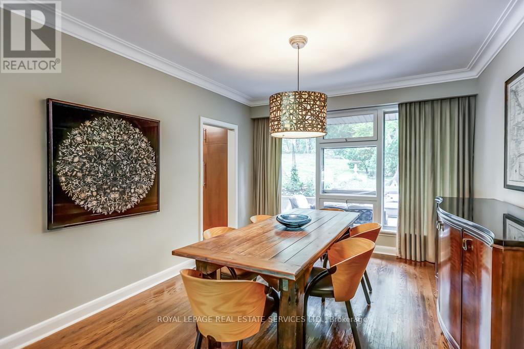 44 Anglesey Boulevard, Toronto (Edenbridge-Humber Valley), Ontario  M9A 3B5 - Photo 11 - W12210018