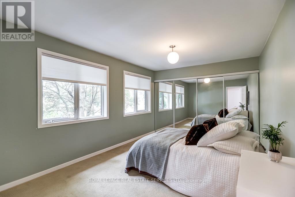 44 Anglesey Boulevard, Toronto (Edenbridge-Humber Valley), Ontario  M9A 3B5 - Photo 32 - W12210018