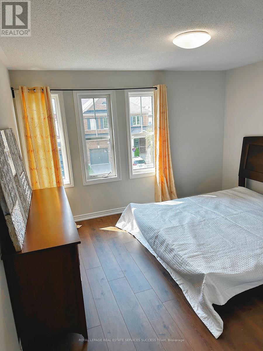 450 Harkin Place, Milton (Sc Scott), Ontario  L9T 7Y1 - Photo 19 - W12210037