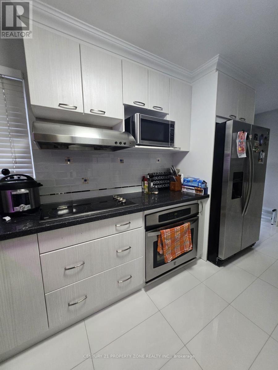 7 - 24 Reid Drive, Mississauga, Ontario  L5M 2A6 - Photo 13 - W12210062