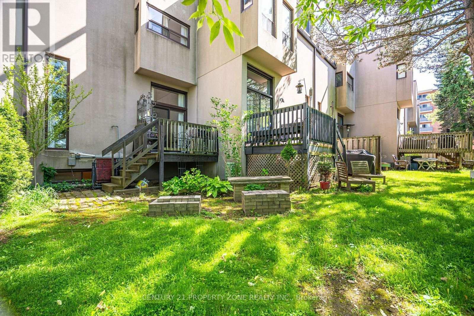 7 - 24 Reid Drive, Mississauga, Ontario  L5M 2A6 - Photo 19 - W12210062