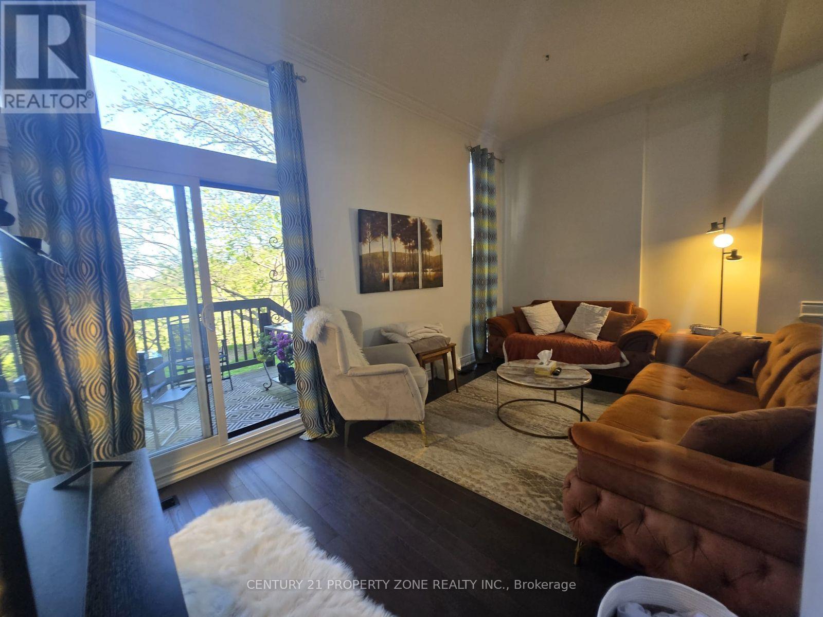 7 - 24 Reid Drive, Mississauga, Ontario  L5M 2A6 - Photo 4 - W12210062