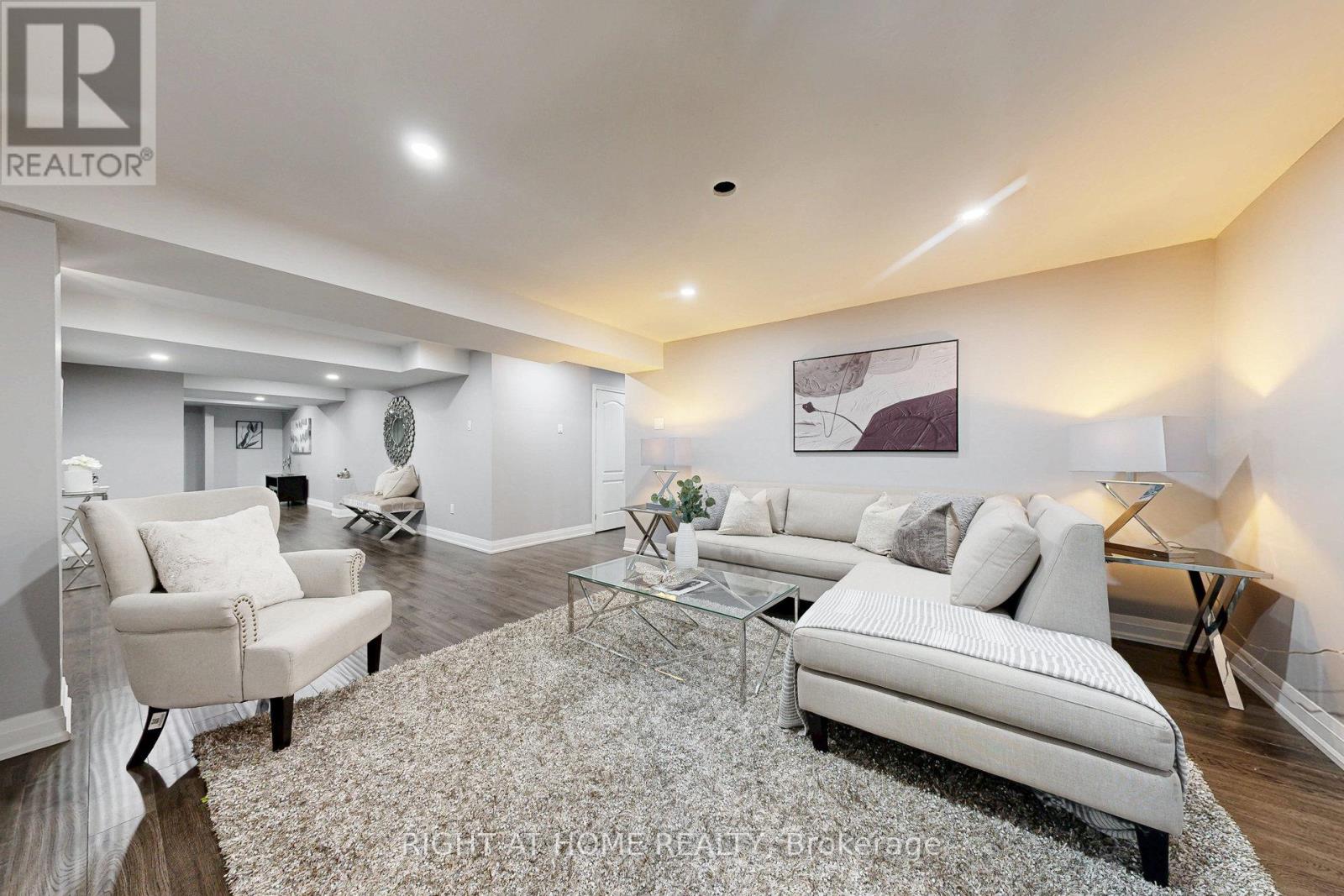 686 Bolingbroke Drive, Milton (Co Coates), Ontario  L9T 6Z3 - Photo 42 - W12210074