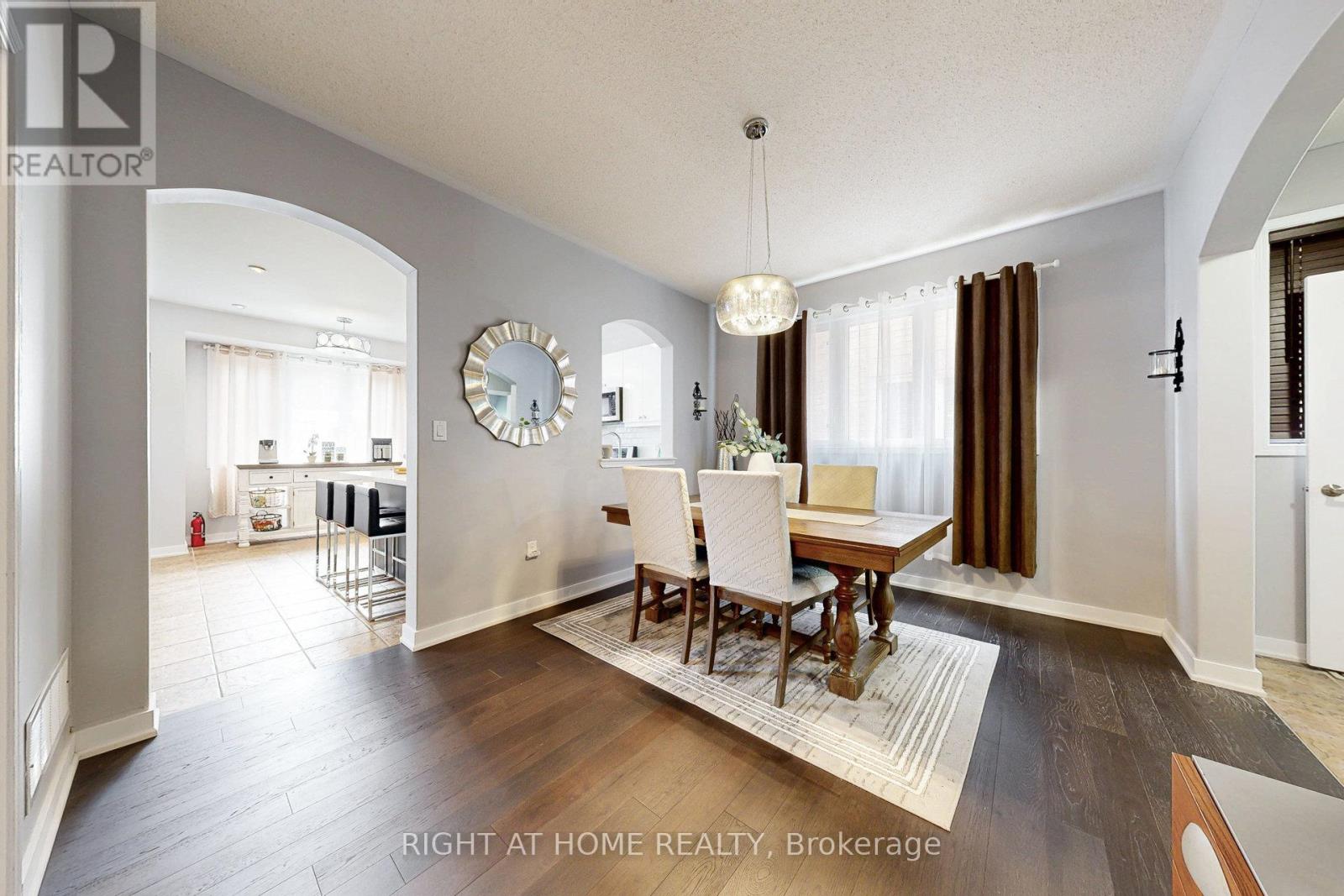 686 Bolingbroke Drive, Milton (Co Coates), Ontario  L9T 6Z3 - Photo 8 - W12210074