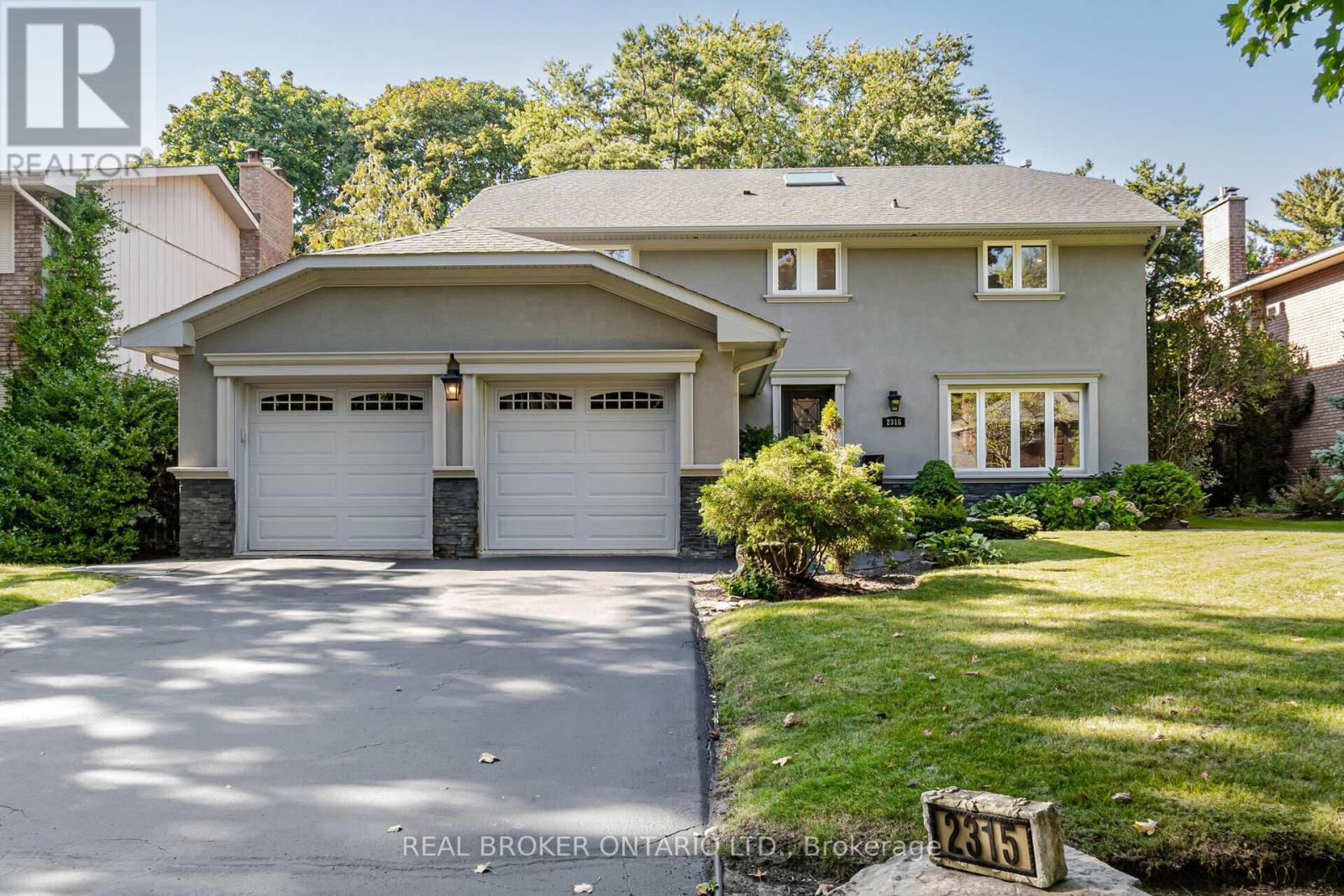 2315 Bennington Gate, Oakville, Ontario  L6J 5Z4 - Photo 1 - W12210078
