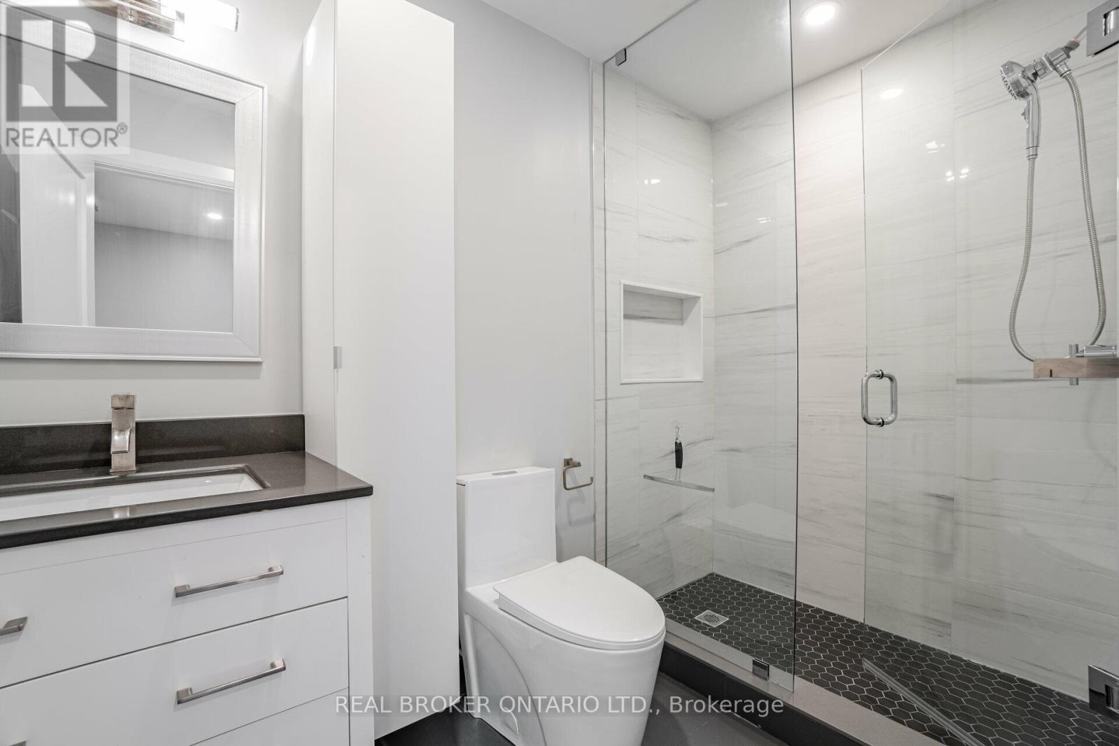 2315 Bennington Gate, Oakville, Ontario  L6J 5Z4 - Photo 24 - W12210078