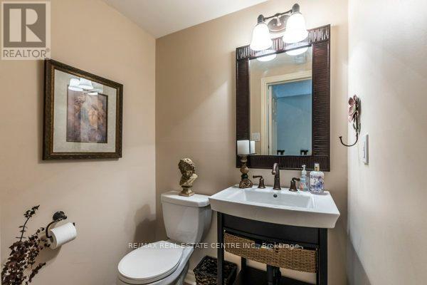 2099 Blacksmith Lane, Oakville, Ontario  L6M 3A3 - Photo 8 - W12210105