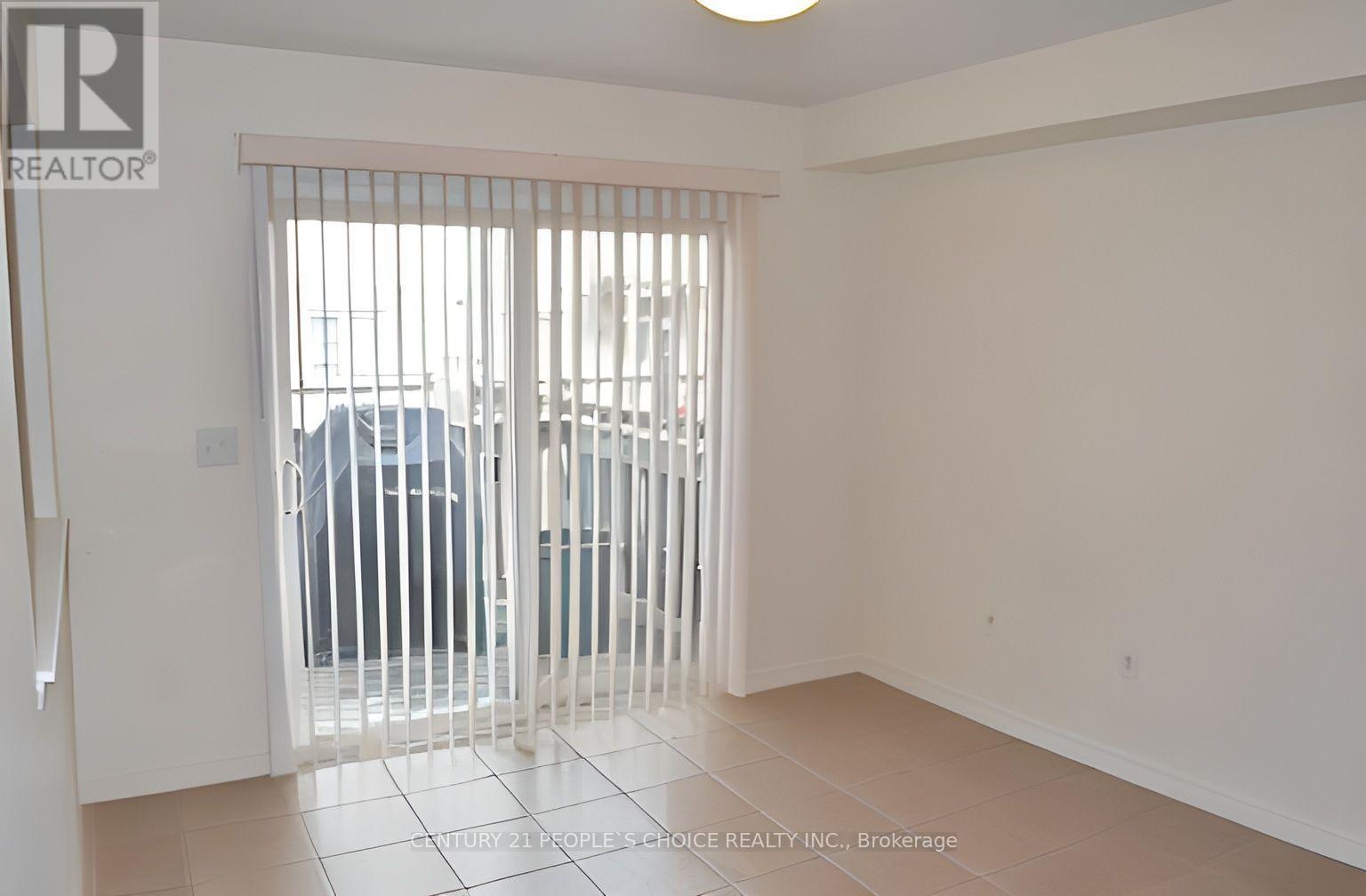 3323 Mikalda Road, Burlington, Ontario  L7M 0K8 - Photo 3 - W12210107