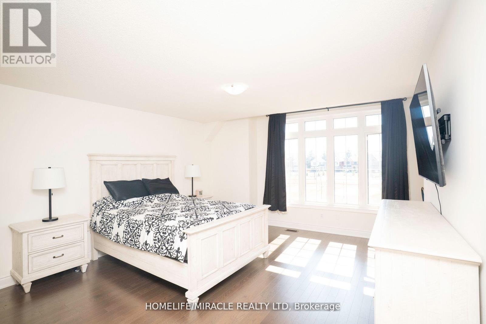 7 Kapikog Street, Brampton, Ontario  L6Y 6J6 - Photo 16 - W12210112