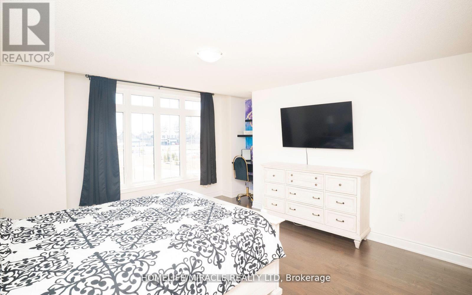 7 Kapikog Street, Brampton, Ontario  L6Y 6J6 - Photo 17 - W12210112