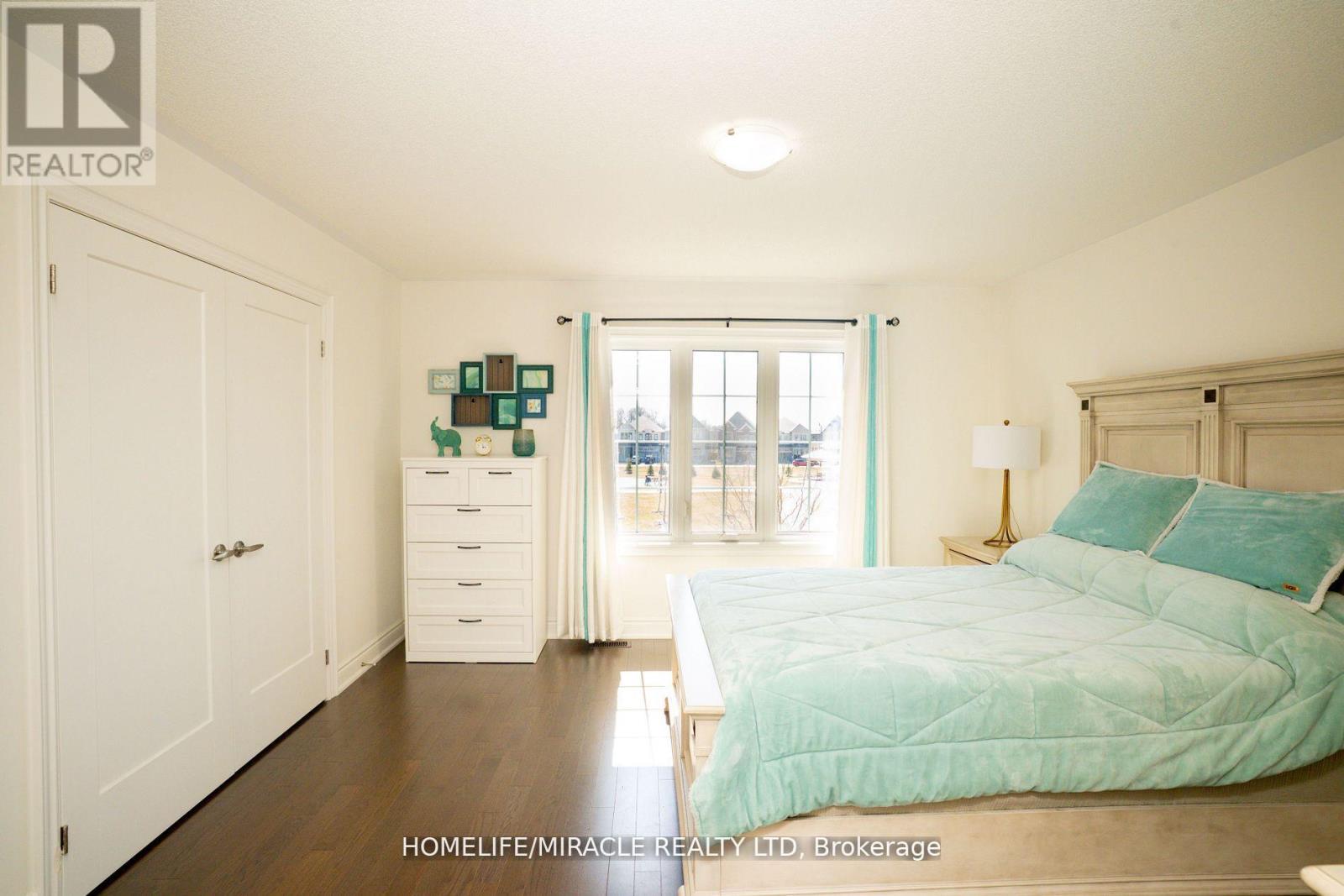 7 Kapikog Street, Brampton, Ontario  L6Y 6J6 - Photo 20 - W12210112